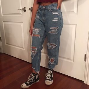 Tommy Hilfiger distressed boyfriend jeans